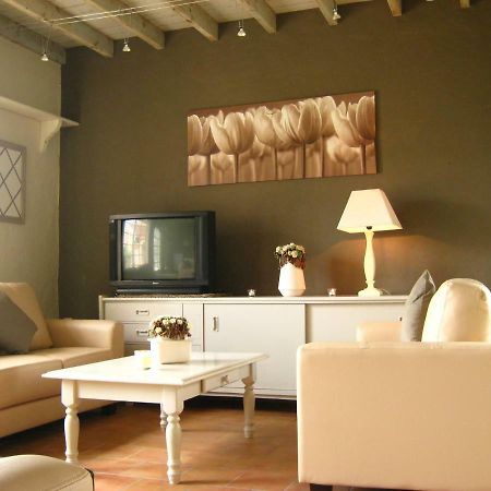 Charming Holiday Home In Zele Near The Forest Bagian luar foto