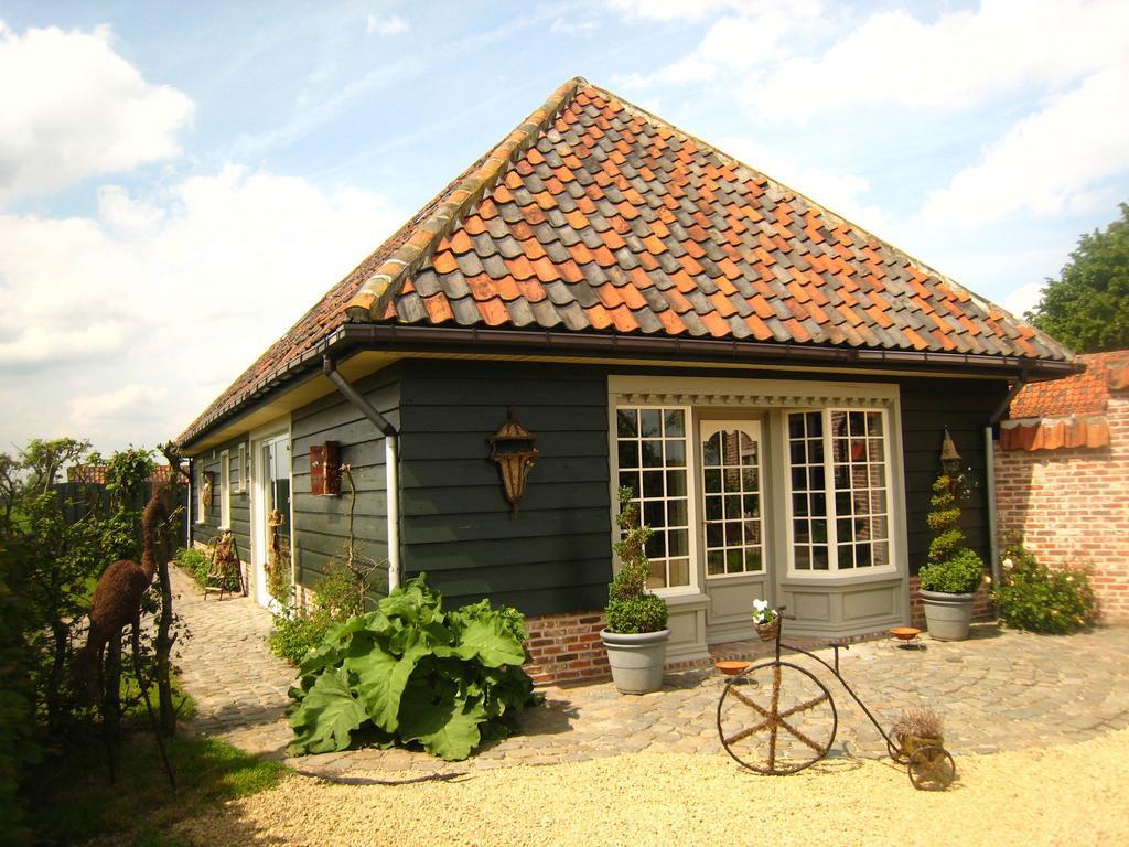 Charming Holiday Home In Zele Near The Forest Bagian luar foto