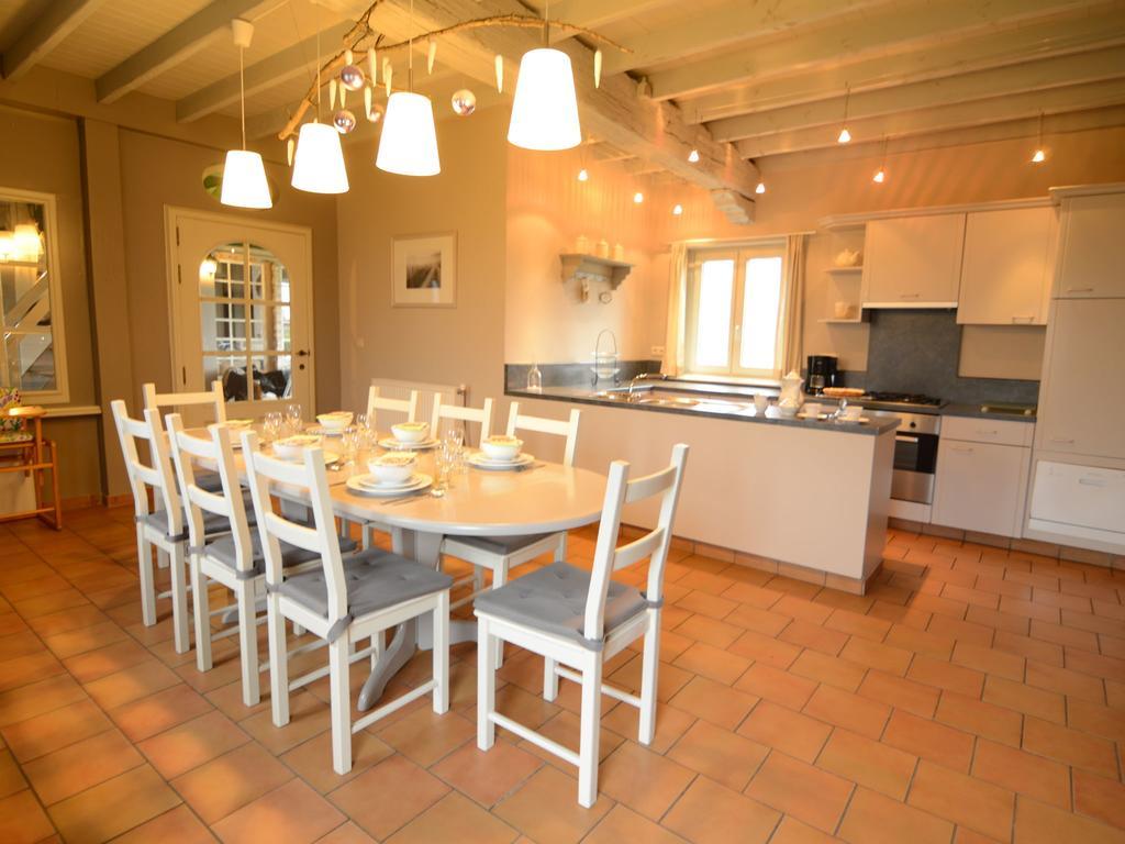 Charming Holiday Home In Zele Near The Forest Bagian luar foto